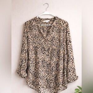 BeachLunchLounge Animal Print Womens medium Blouse top Coastal Resort Flowy Boho